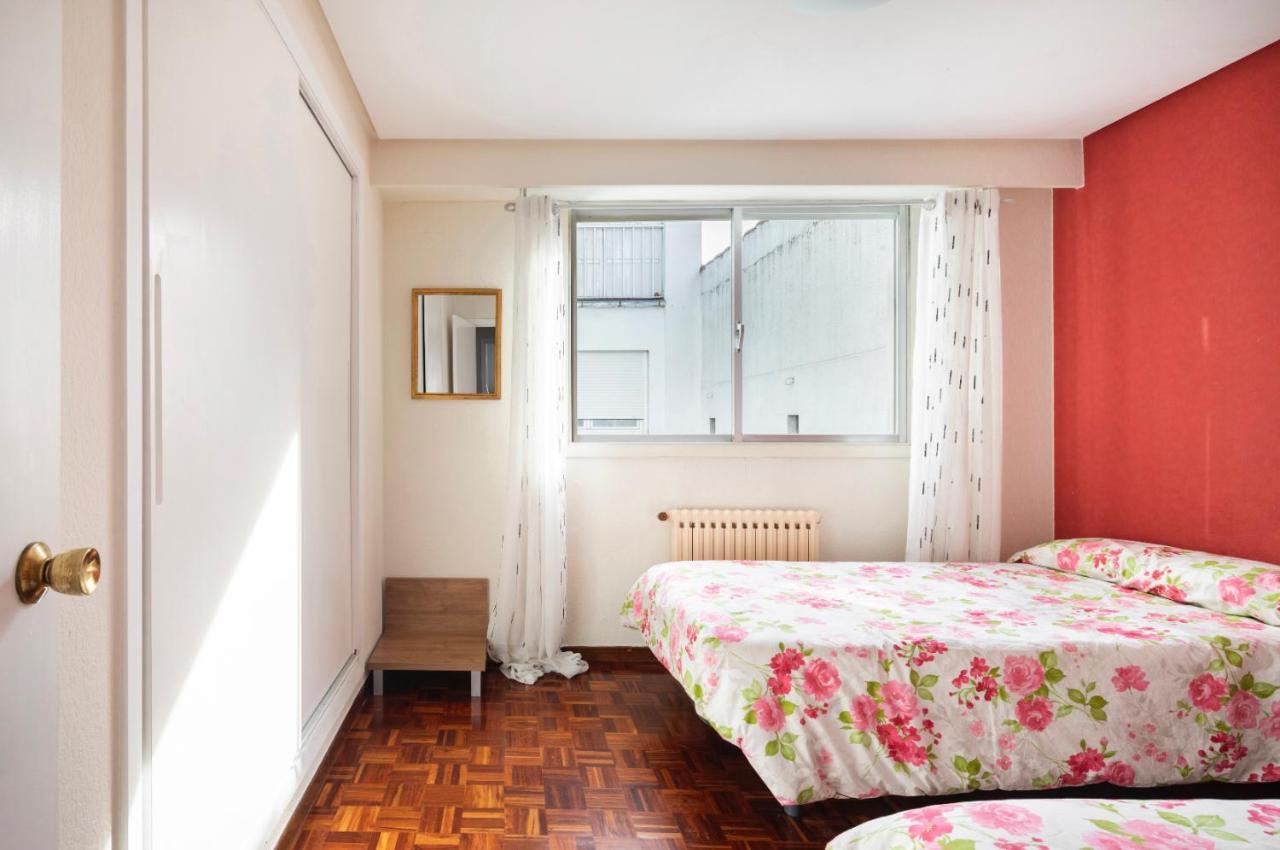 Apartamento En El Centro De Ourense Ngoại thất bức ảnh