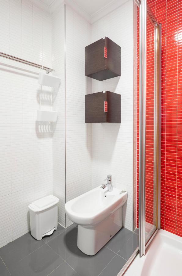 Apartamento En El Centro De Ourense Ngoại thất bức ảnh